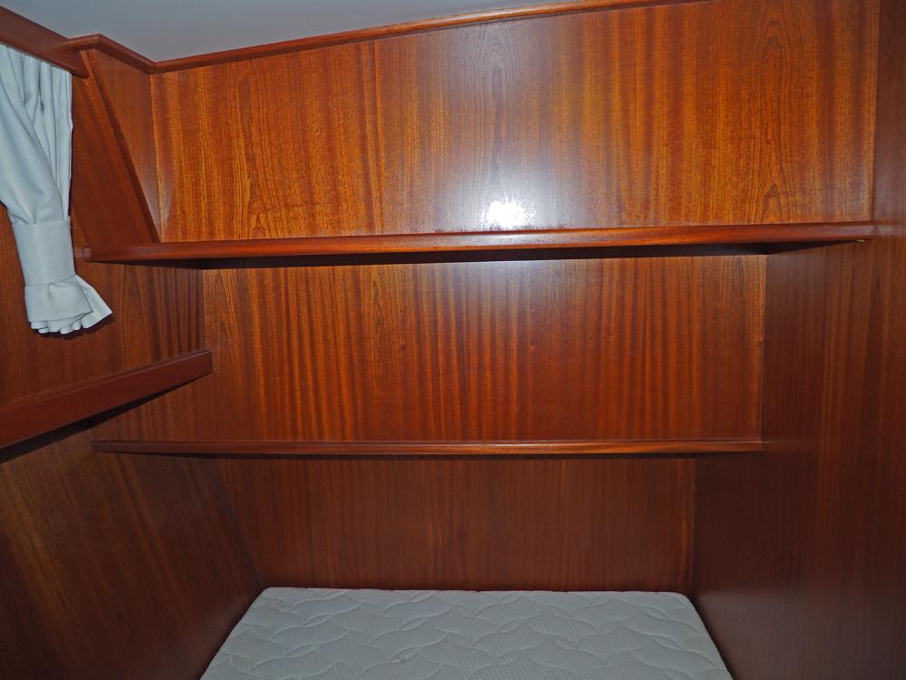 Cabin en avant, H&eacute;bergements